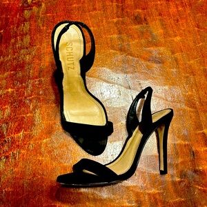 SCHUTZ Luriane 6.5 black slingback